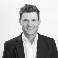Mag. Cornelius Roschanek, Projektentwicklung und Verkauf